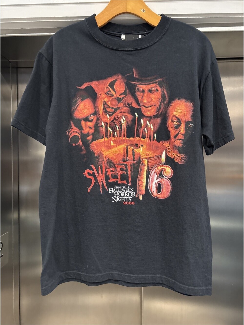 Vintage 2006 Halloween Horror nights Sweet 16 2006 Sz M